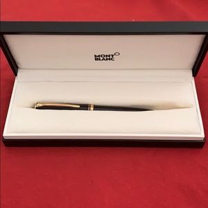 Mont Blanc- Meisterstück Rose Gold Pen